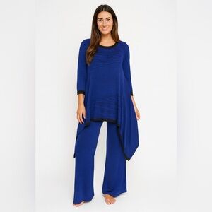 Avenue Blue and Black Tunic Top